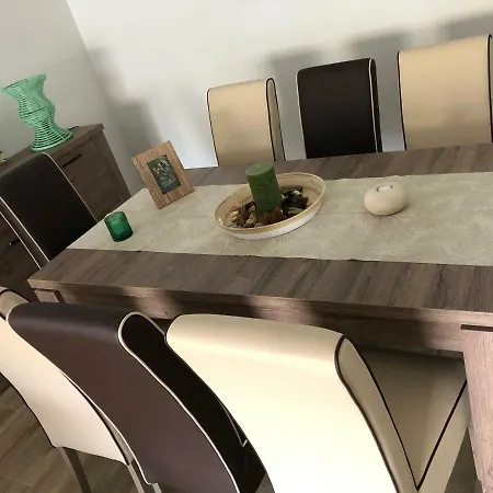 Rera Deluxe