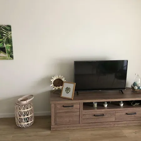 Rera Deluxe *